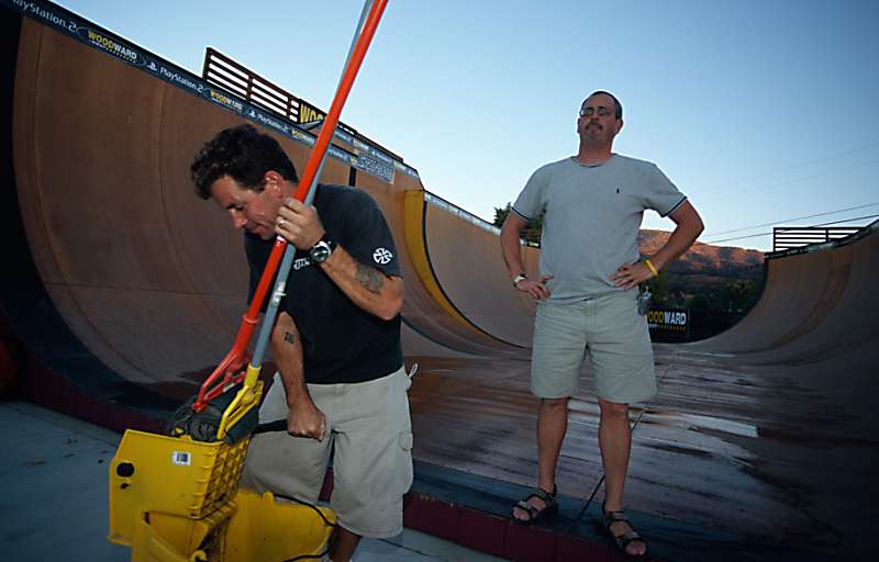 Fred Blood and Duke Rennie cleaning the ramp