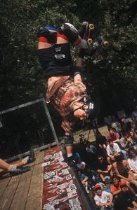 Skater: Olaf Hennig, Trick: Hand Plant