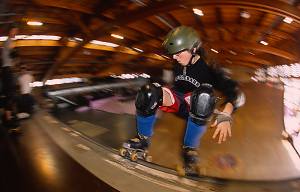 Skater: Marta, Trick: Frontside Slide