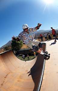 Skater: Desi Jones