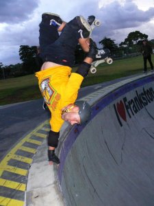 Rider: Joe90<br> Spot: Frankston Bowl<br> Event: MOSS Jam 09<br> Trick: Invert<br> Photographer: Beanstalk