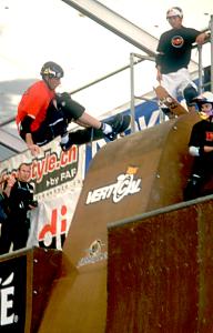 Fahrer: Tony Hawk, Trick: Frontside-Nosebone