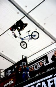 Fahrer: Stefan Gei&szlig;ler, Trick: No-Foot-Can-Can